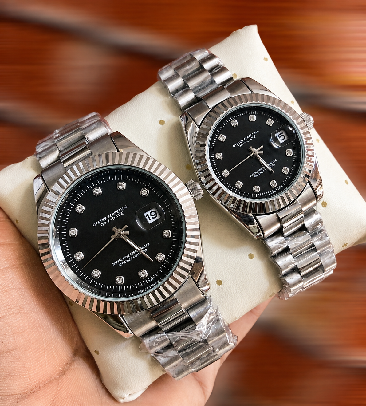 Luxury Couple Watch Set – Premium Design / طقم ساعات فاخرة للزوجين – تصميم راقٍ