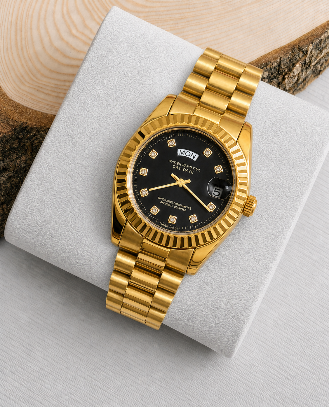 Luxury Couple Watch Set – Premium Design / طقم ساعات فاخرة للزوجين – تصميم راقٍ